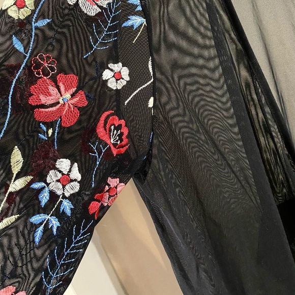 🔔 LA VIEN EN ROSE NIGHTIES/ROBE - Picture 3 of 4